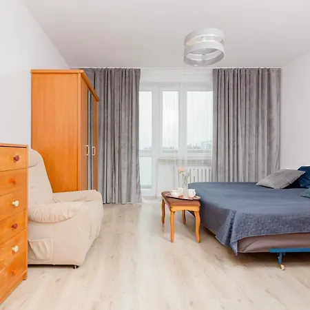 Duplex Near The Airport By Renters * Warschau