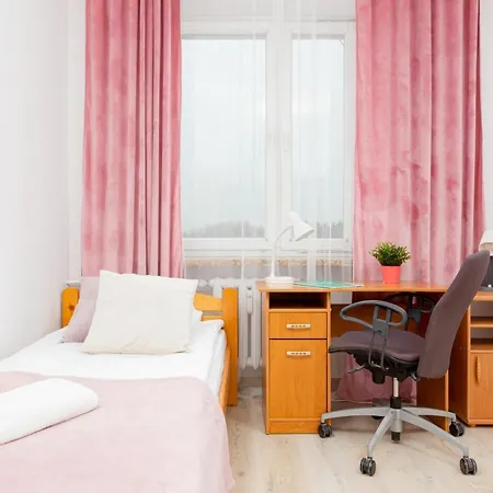 Duplex Near The Airport By Renters *