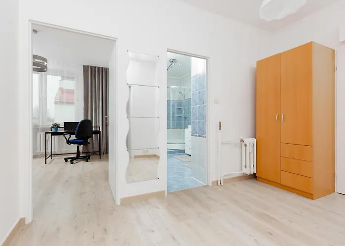 アパート Duplex Near The Airport By Renters ワルシャワ