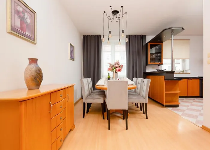 Duplex Near The Airport By Renters * Varšava