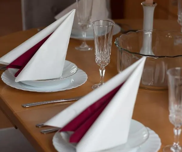 アパート Duplex Near The Airport By Renters ワルシャワ