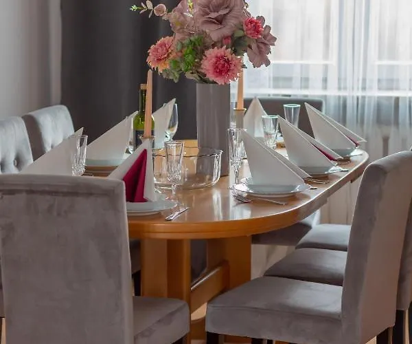 Duplex Near The Airport By Renters ワルシャワ