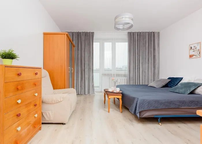 Duplex Near The Airport By Renters * ワルシャワ