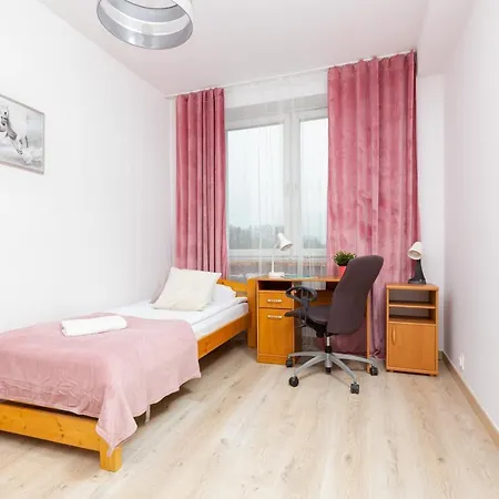 Duplex Near The Airport By Renters Varsavia